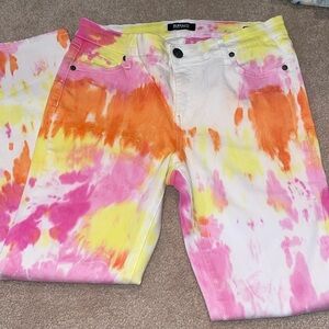 Do you love bright colors like I do???